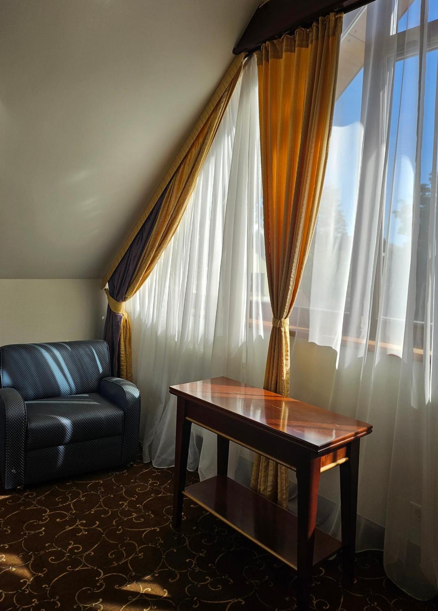 Guest House & Villa Astoma 팔랑가 외부 사진